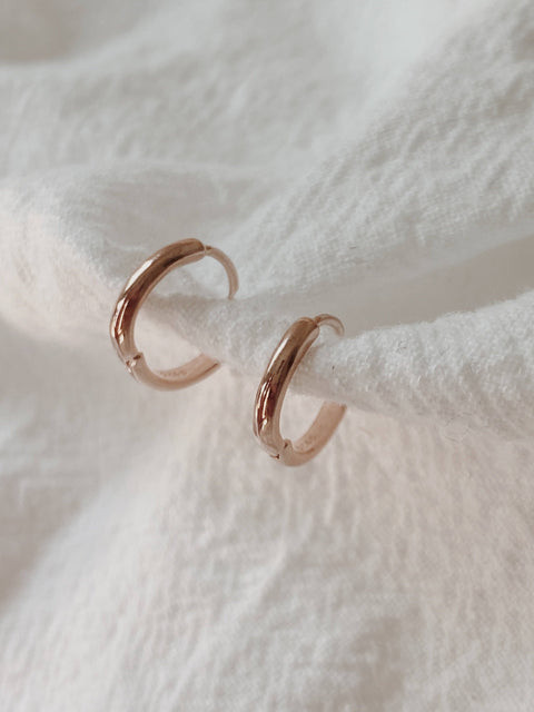 Olive Branch Jewlery & Co. Simple Huggie Hoops (Rose Gold) - Home & Well