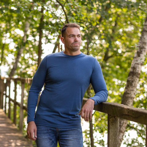 menique - Men's Merino 160 Long Sleeve Crew Denim