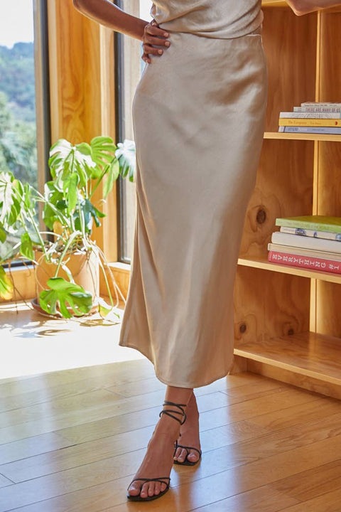 By Together - L5954 | MANHATTAN DREAM SKIRT - Home & Well