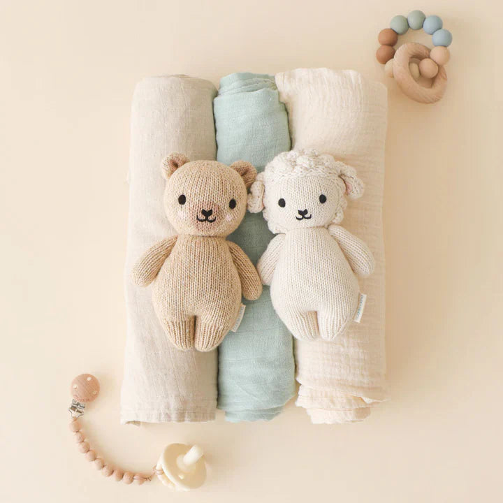 Baby honey bear | Cuddle + Kind