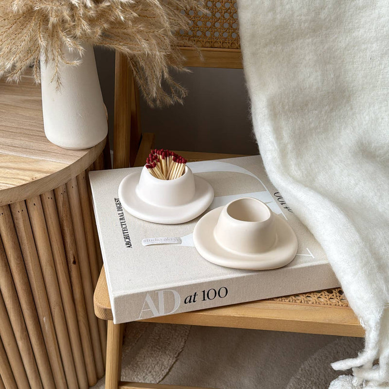 Studio Akiyo - Match Holder | Match Stricker