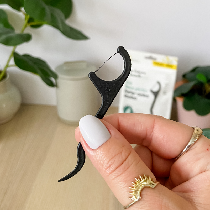 Eco Floss Picks (Plant-Based) – Charcoal Lemon & Fresh Mint - INNER 6