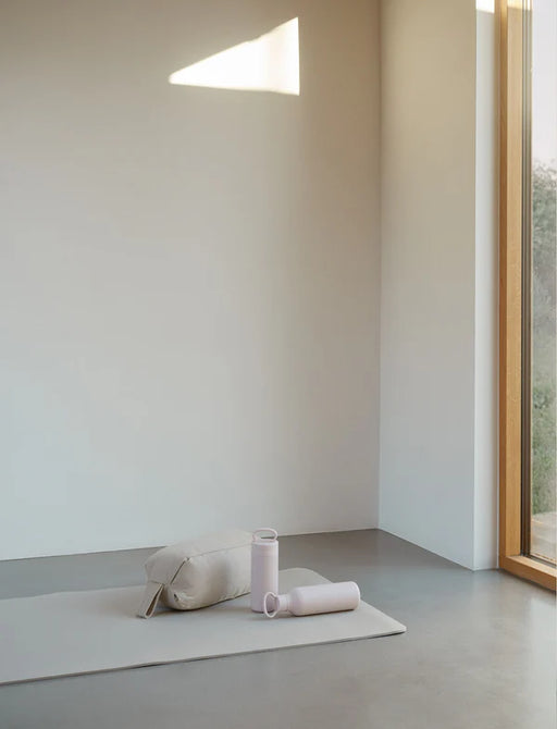 Tabi vacuum insulated bottle 18.6 oz - By Stelton - Home & Well 