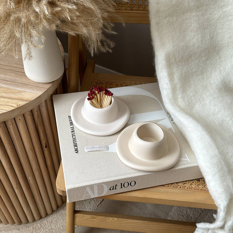 Studio Akiyo - Match Holder | Match Stricker