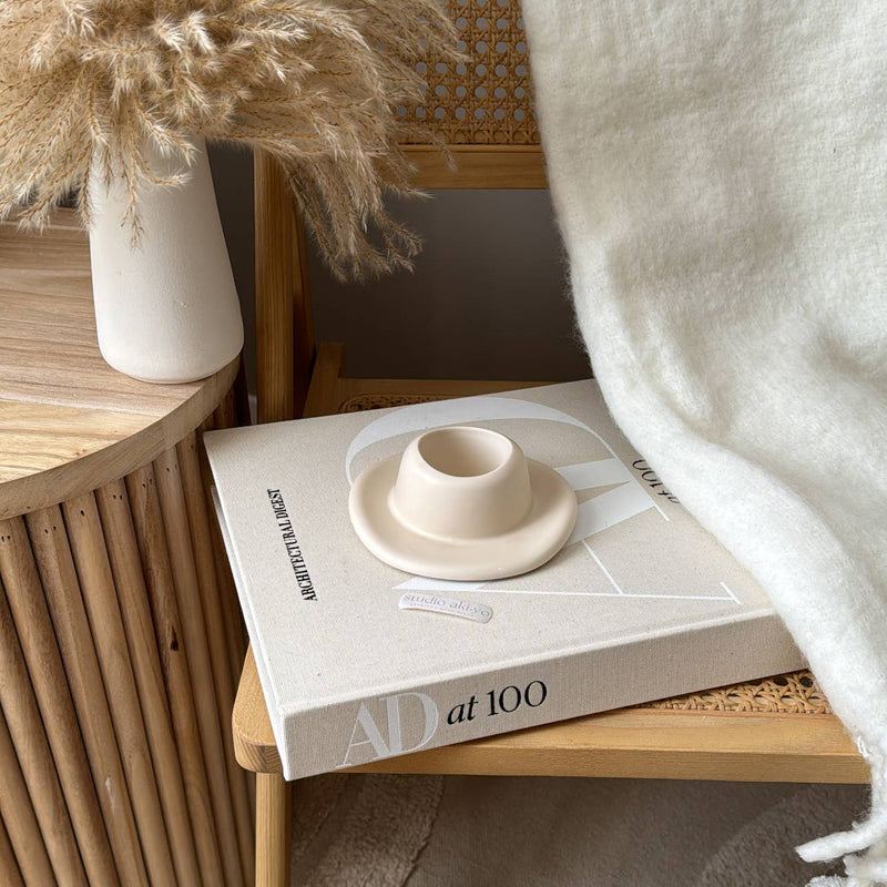 Studio Akiyo - Match Holder | Match Stricker