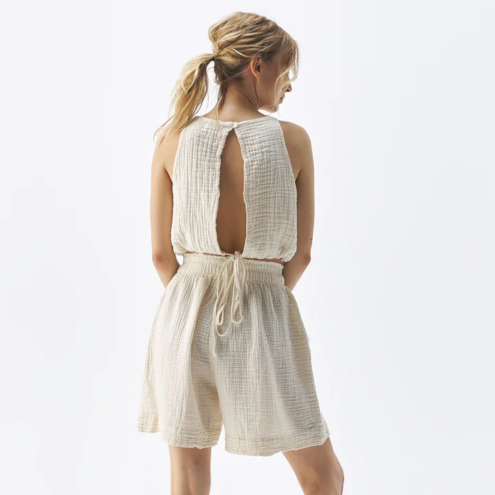 Crinkle Keyhole Cream Tank Top | POKOLOKO - Home & Well