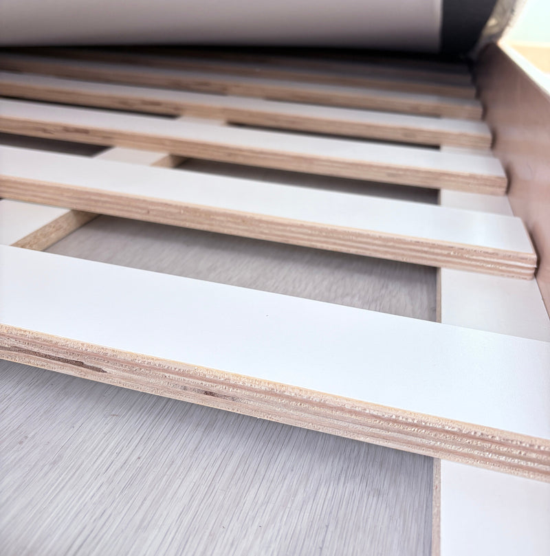 CHERRY FULL - Montessori Floor Bed with Shelves