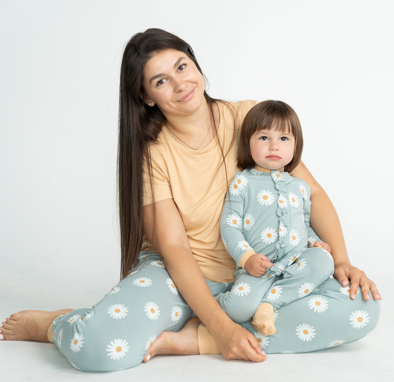 Wommen's Bamboo Short Sleeve Pajama Set (Daisy Print)