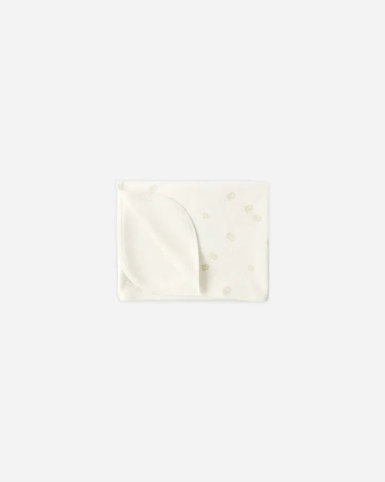 Swaddle | Chicks | Quincy Mea