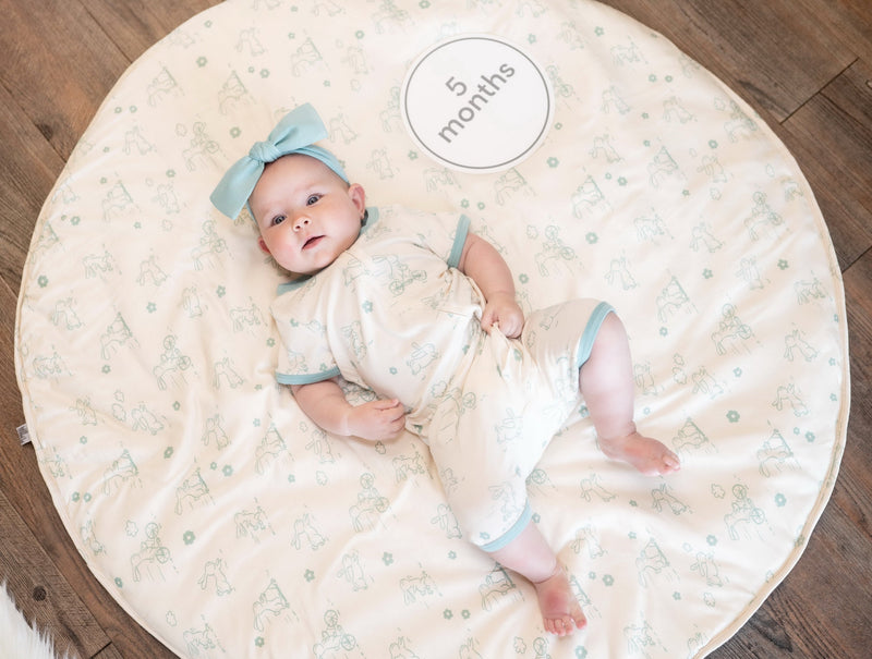 Bamboo Playmat & Monthly Sign Card Set (Go Go Bunny Print)