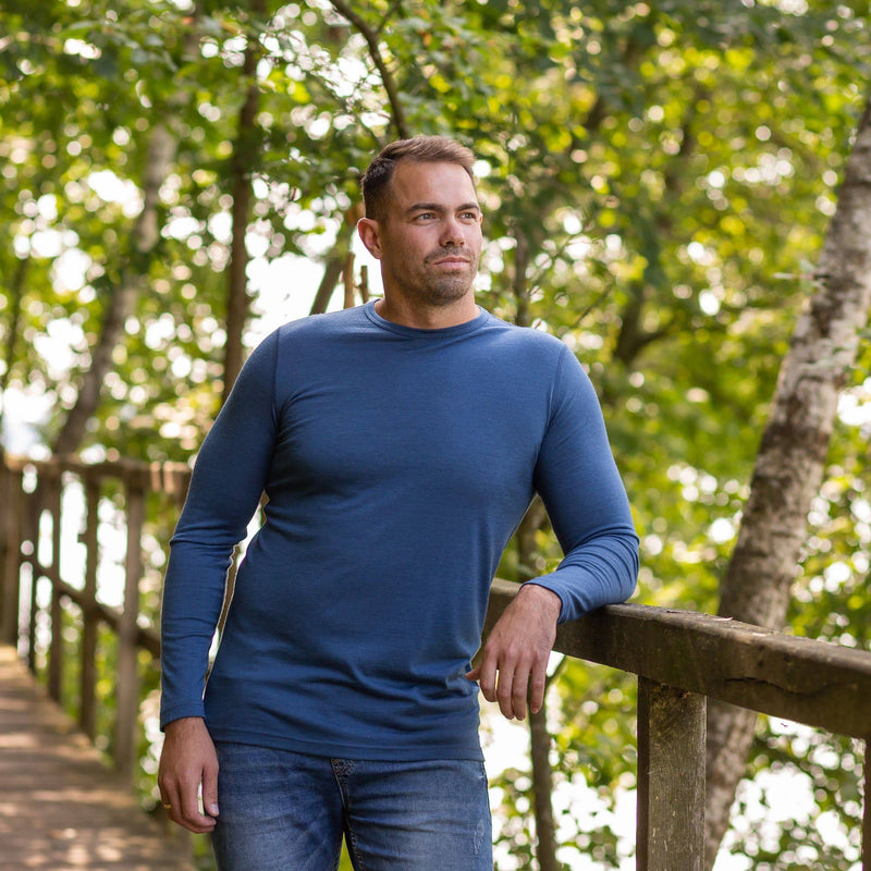 menique - Men's Merino 160 Long Sleeve Crew Denim
