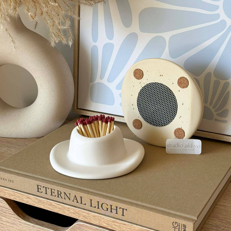 Studio Akiyo - Match Holder | Match Stricker