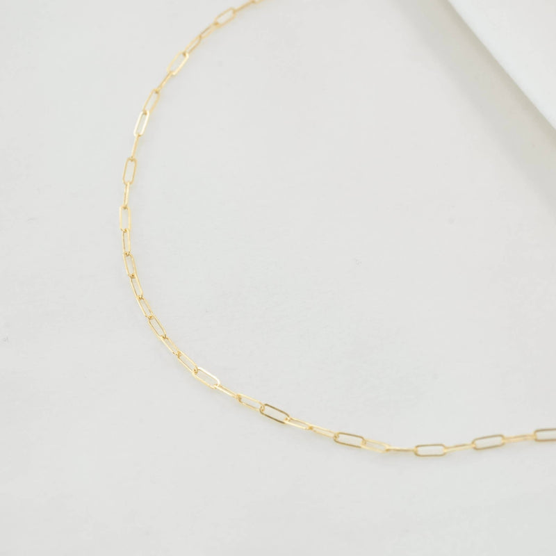 PETITE GOLD - Paperclip Chain - Home & Well 