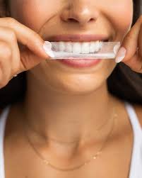 KAUKA SMILE PURPLE STRIPS (PEROXIDE-FREE) - Home & Well 